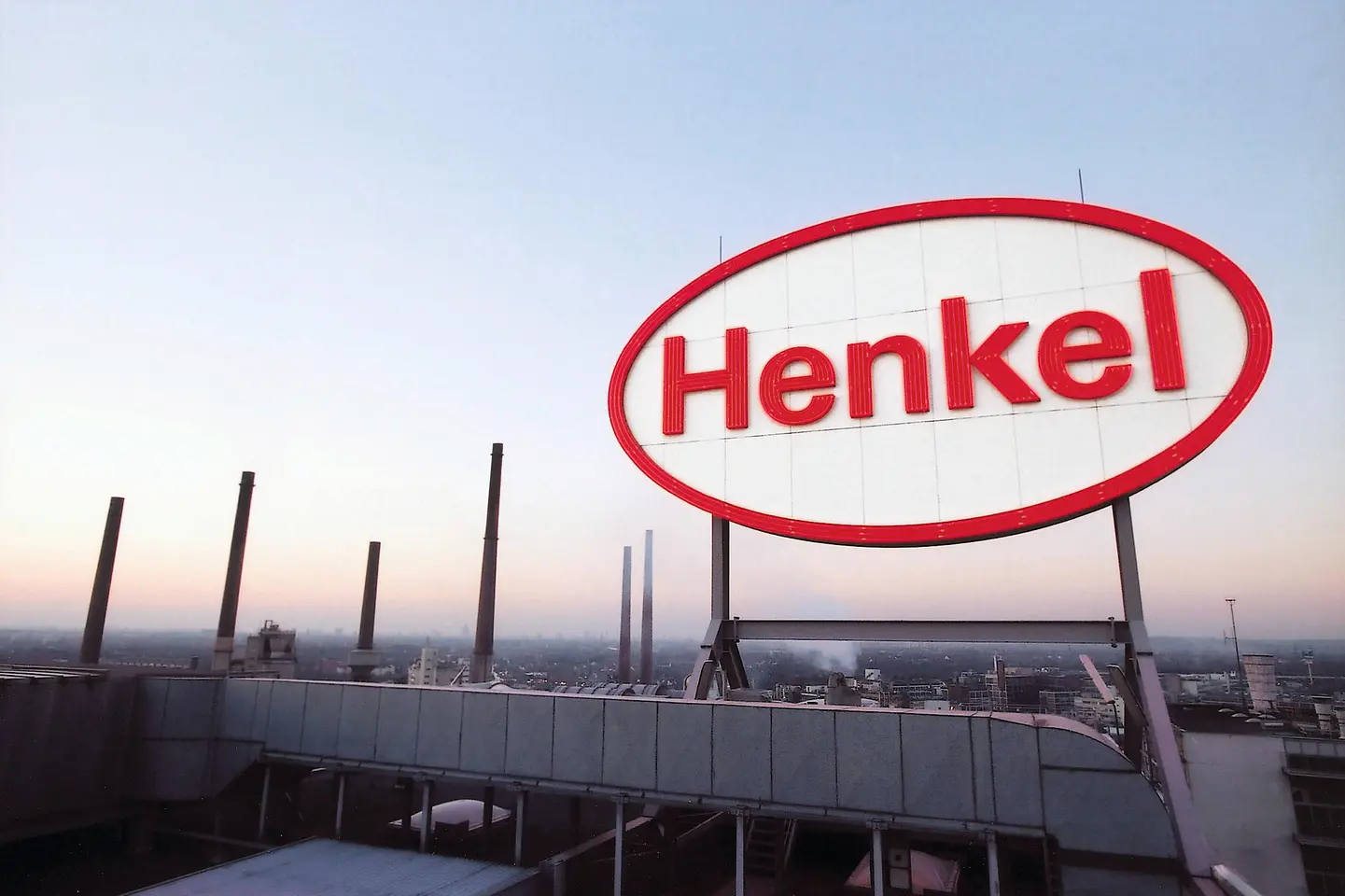 Henkel startet ein umfangreiches globales Solidaritätsprogramm, um einen Beitrag zur Bekämpfung der COVID-19-Pandemie zu leisten.