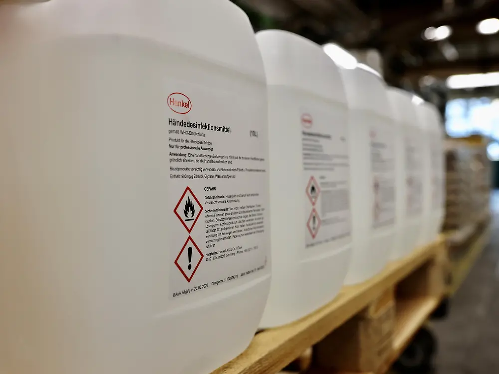 Henkel spendet rund 50.000 Liter Desinfektionsmittel