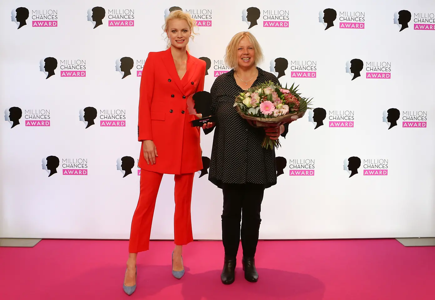 Franziska Knuppe mit Mirembe Christine Annaberge (IMMA e.V.)