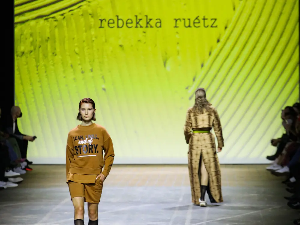 SYOSS FashionWeek 2022 – Rebekka Ruétz Fashionshow