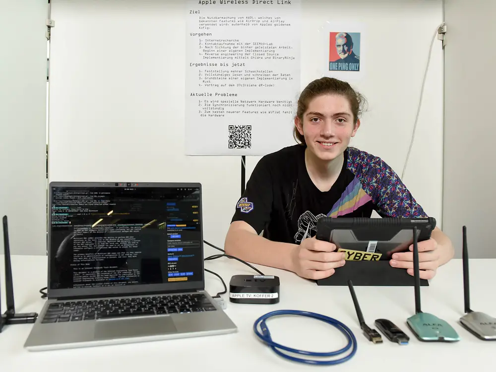 
Nutzbarmachung des AWDL-Protokolls außerhalb von Apples Ökosystem, Simon Neuenhausen vom Alexander-von-Humboldt-Gymnasium in Neuss