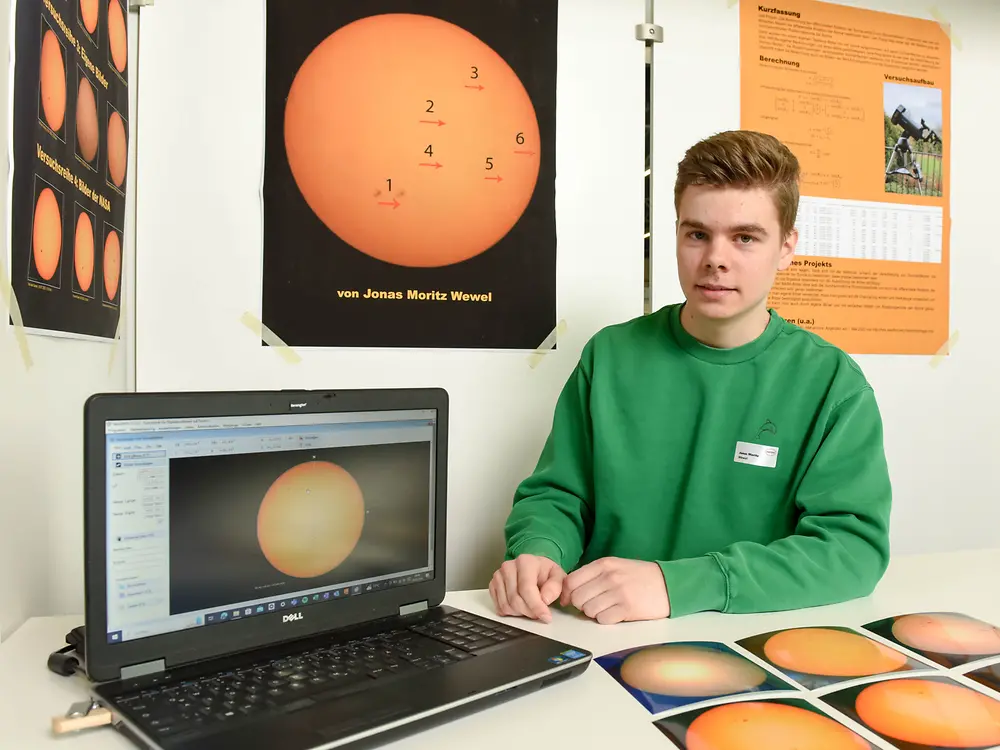 nrw-landessieger-geo-und-raumwissenschaften4-1-die-bestimmung-der-differentiellen-rotation-der-sonne-anhand-von-sonnenflecken-jonas-moritz-wewel-gymnasium-paulinum-muenster-shr-0477