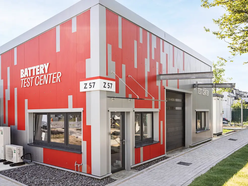 
Das Henkel Battery Test Center, ein wichtiger Teil des Henkel Battery Engineering Centers.