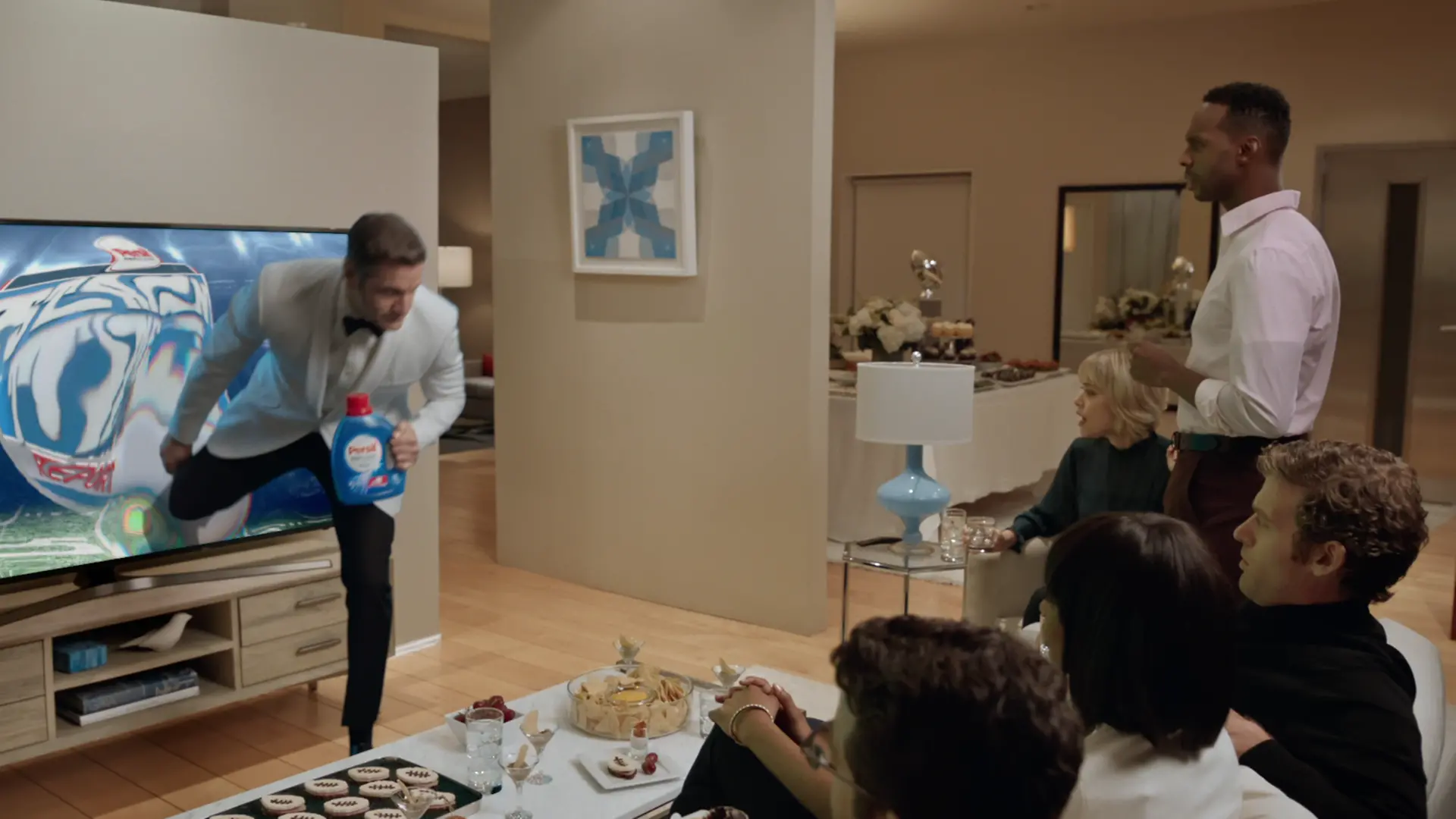 
Zum dritten Mal in Folge ist Henkel mit Persil® ProClean® mit einem TV-Spot beim Super Bowl LII® dabei.