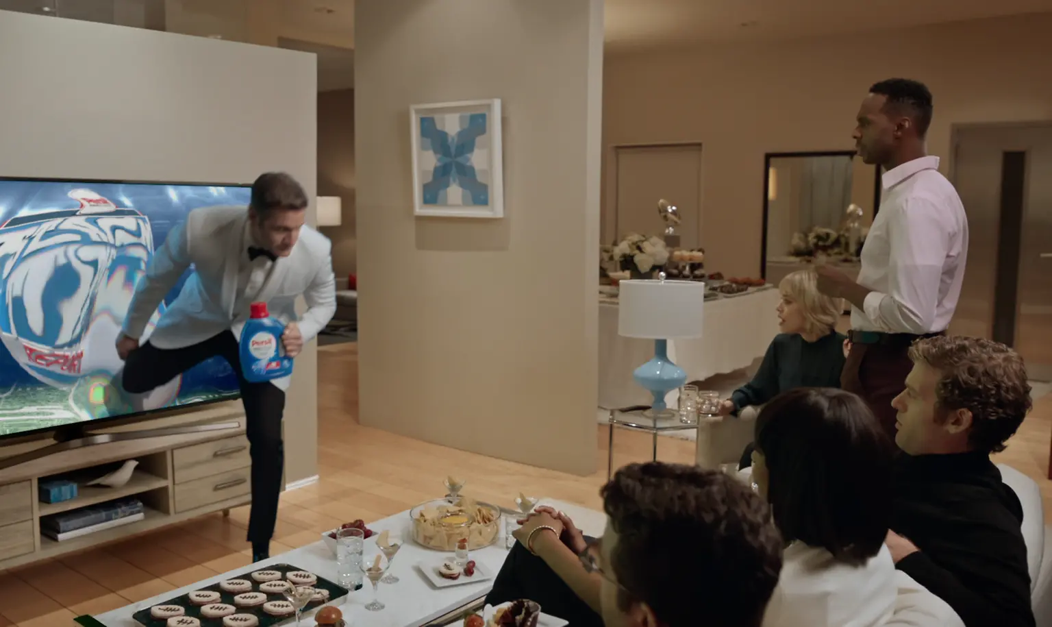 
Zum dritten Mal in Folge ist Henkel mit Persil® ProClean® mit einem TV-Spot beim Super Bowl LII® dabei.