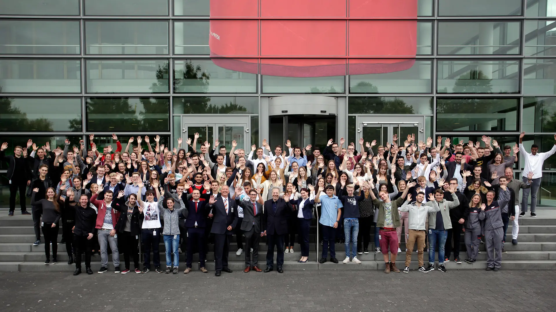 Die neuen Azubis freuen sich auf ihre Ausbildung bei Henkel