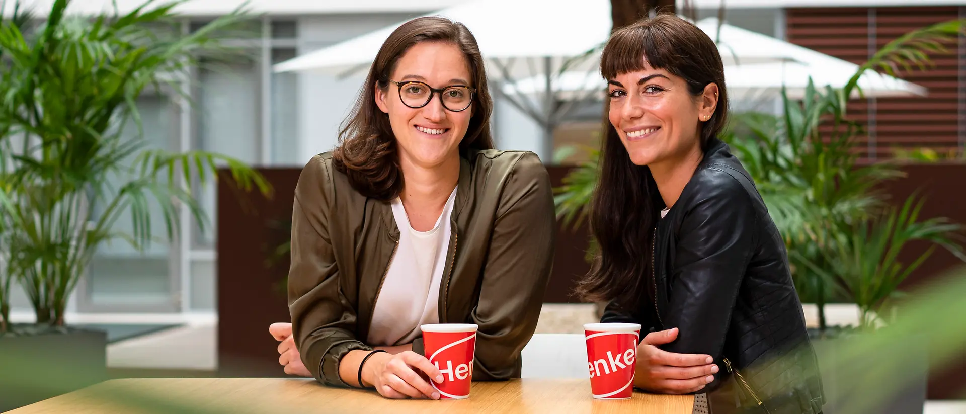 Laura Überbacher und Mia Doskas